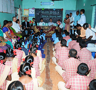 インドにおける教育への貢献活動